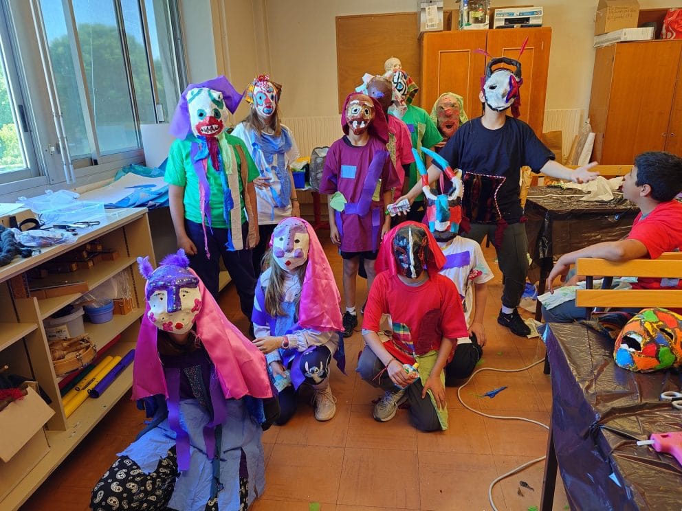 Atelier_masques_Festival_Histoire_Populaire